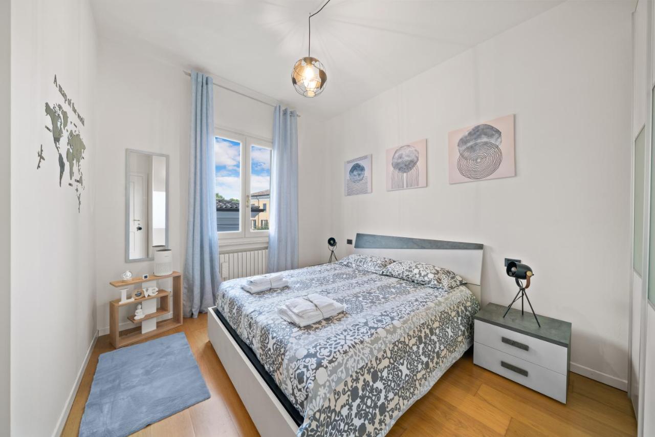 La Dama sul Lago - fronte lago e parcheggio incluso - B&B