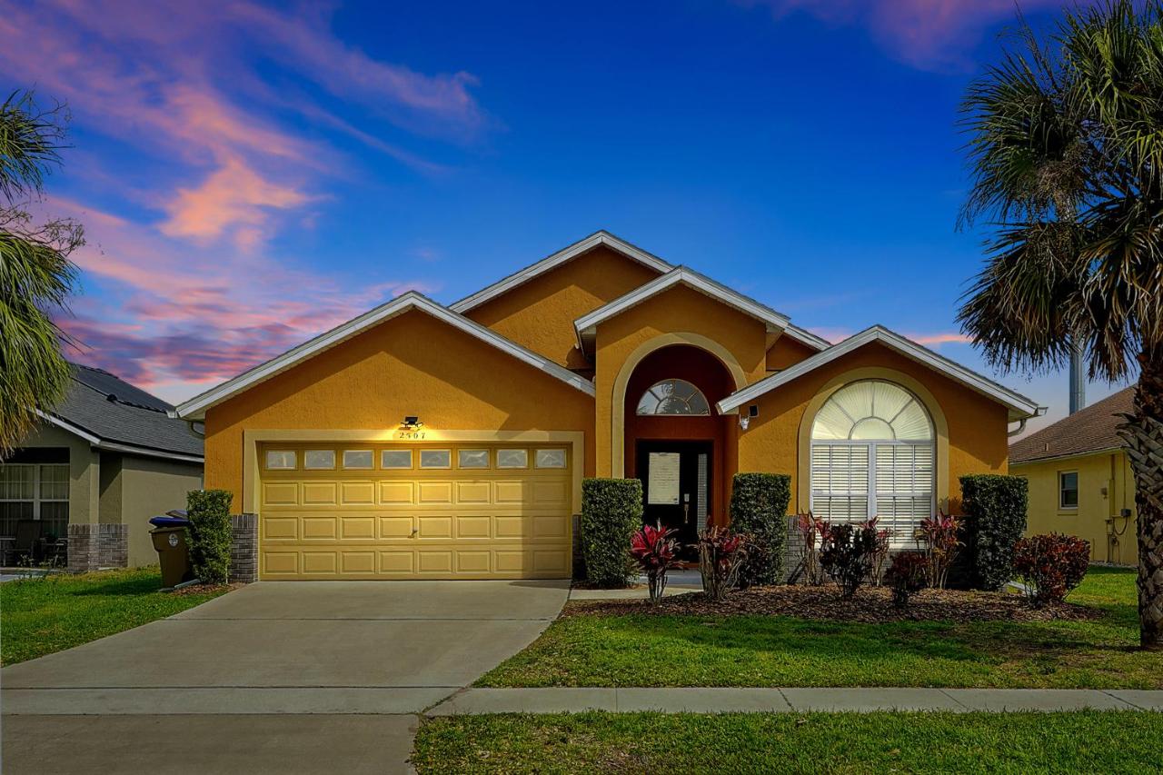 5BR Cottage w Pool & Hot Tub Near Disney - B&B