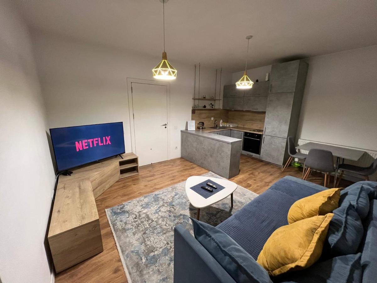 Center Prishtina Apartment - B&B