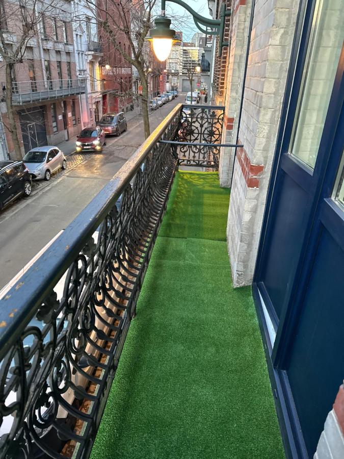 Sweet apartment with belcon - B&B Brussels