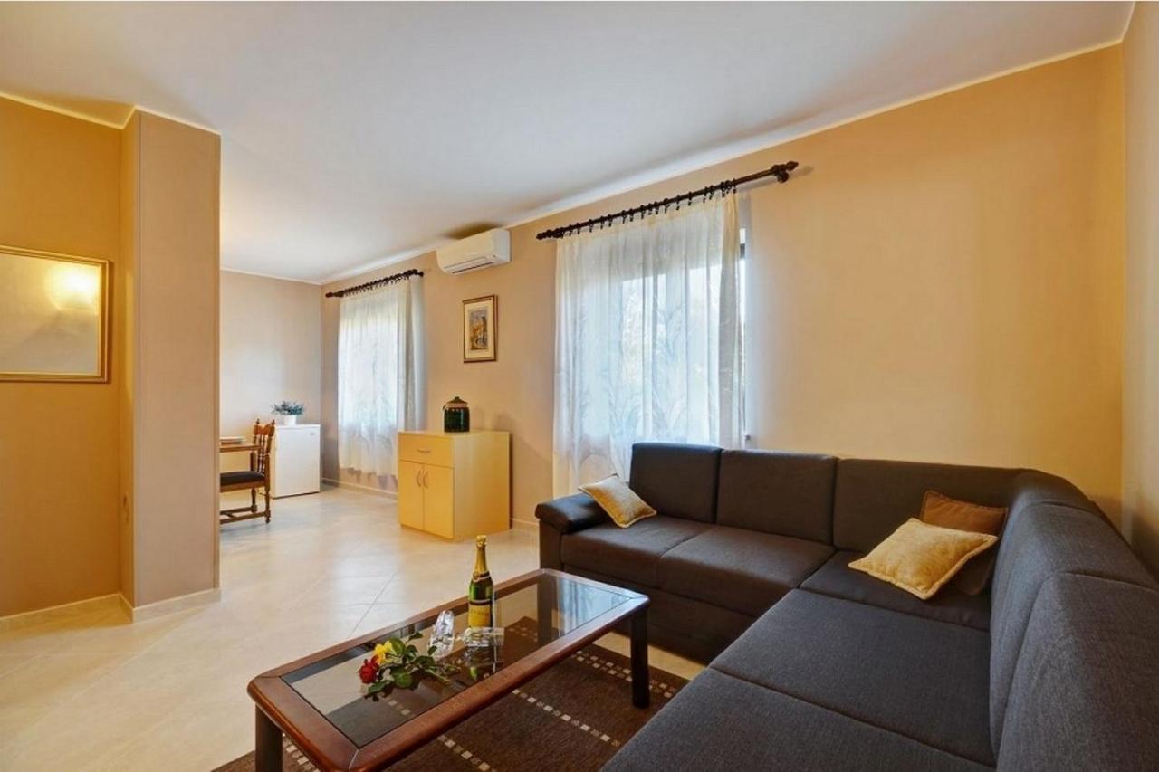 Apartment mit 3 Schlafzimmern und Terrasse
