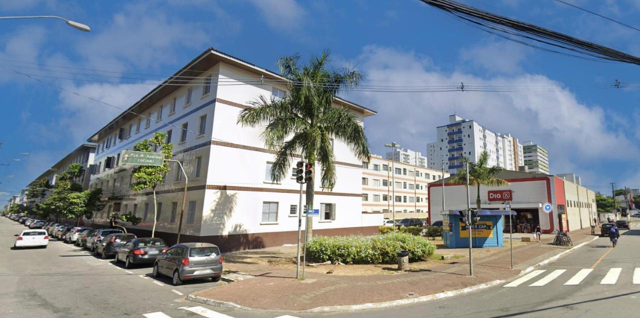 Kitnet na Praia Grande - Ocian Pertinho da Praia, Comércio e Restaurantes a passos - B&B
