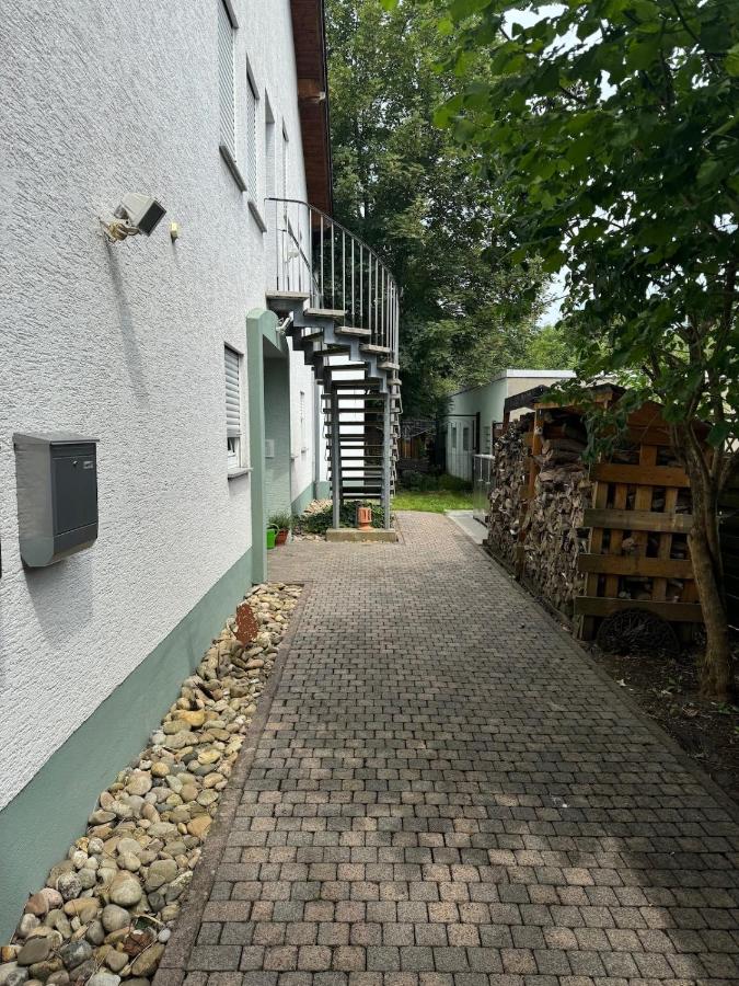 Dachgeschoss Wohnung mit Blick ins Grüne - B&B