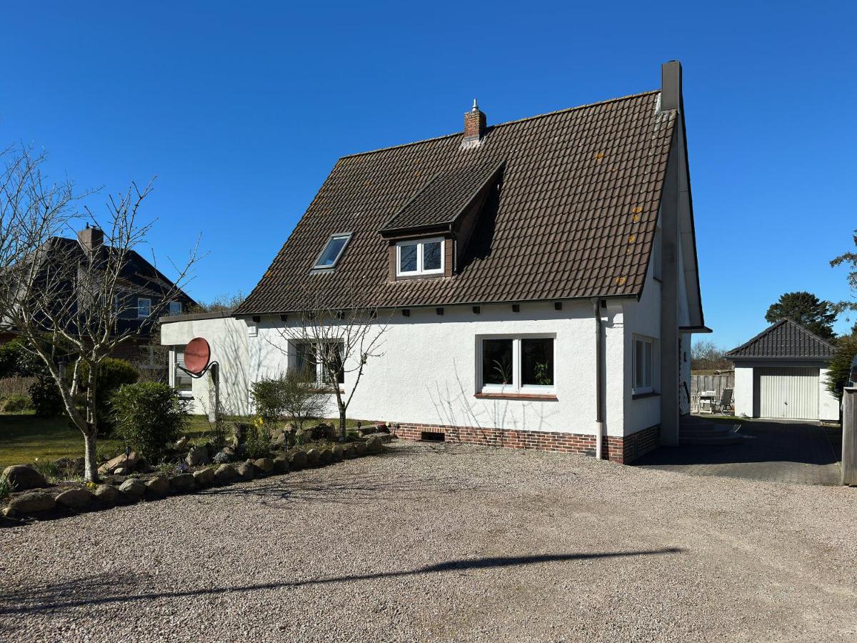 Ferienwohnung *Hüs Pelle* - B&B