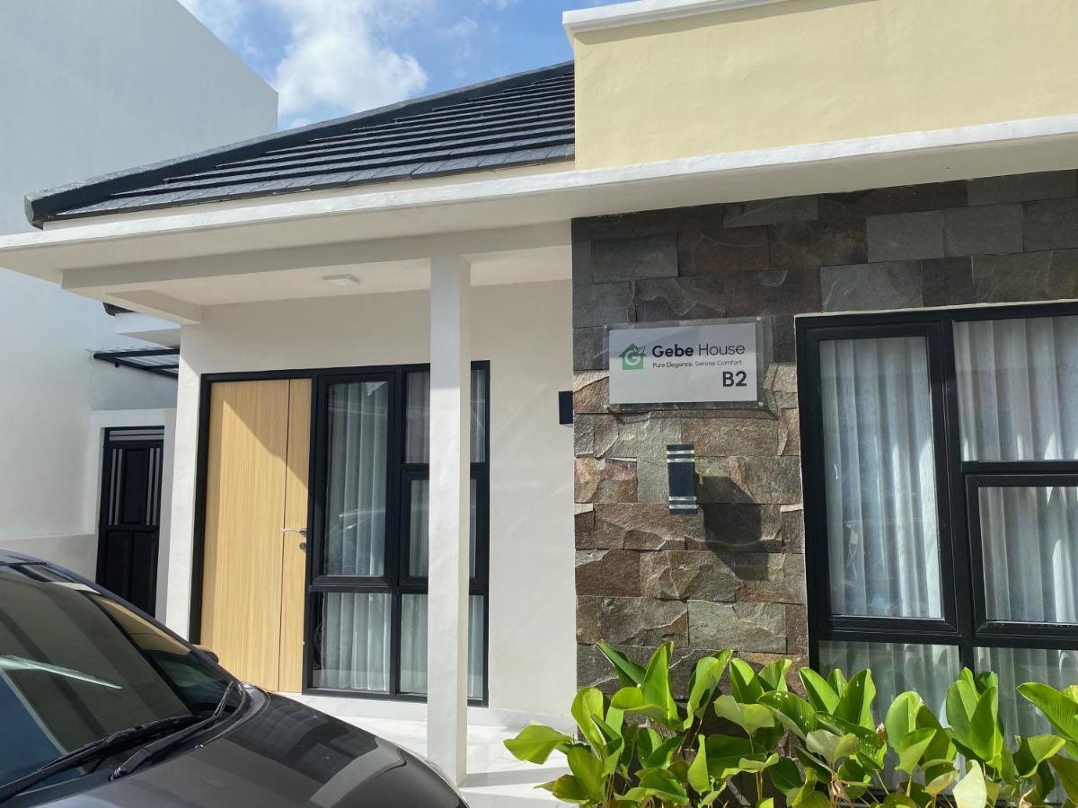 Gebe House - Guest House & Homestay Jogja - Ferienwohnung