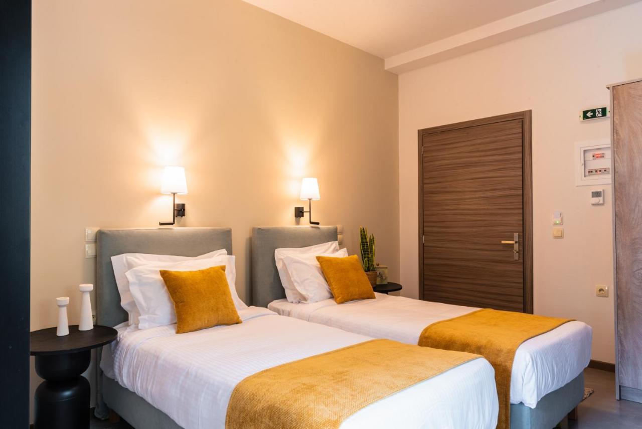 Chambre Double ou Lits Jumeaux - Accessible aux Personnes à Mobilité Réduite
