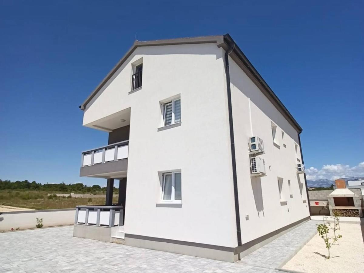 Family-friendly apartments with swimming pools Vrsi - Mulo, Zadar - 24110 - B&B Vrsi