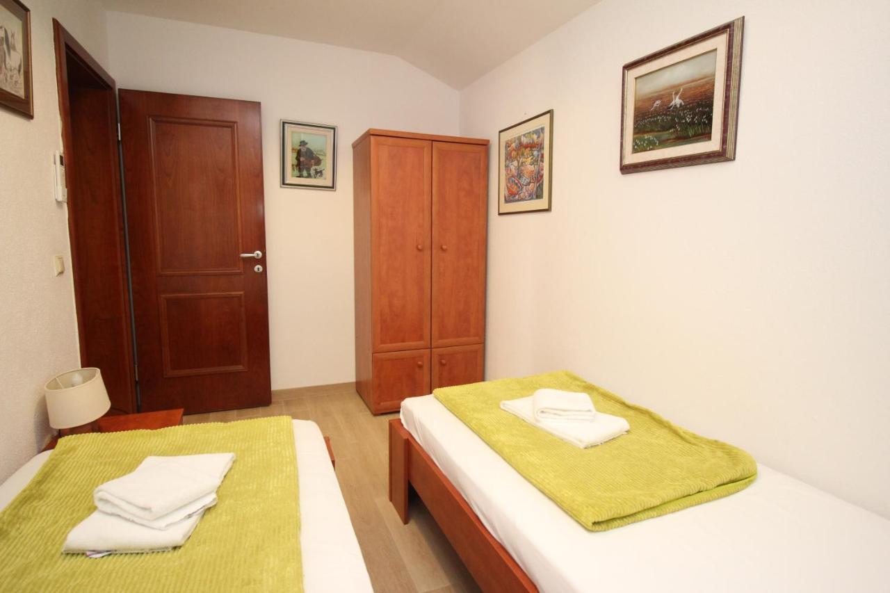 Appartement met 2 Slaapkamers en Terras - Uitzicht op Zee