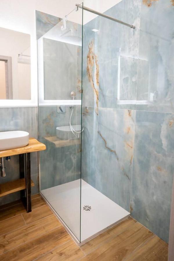 Doppelzimmer mit Balkon