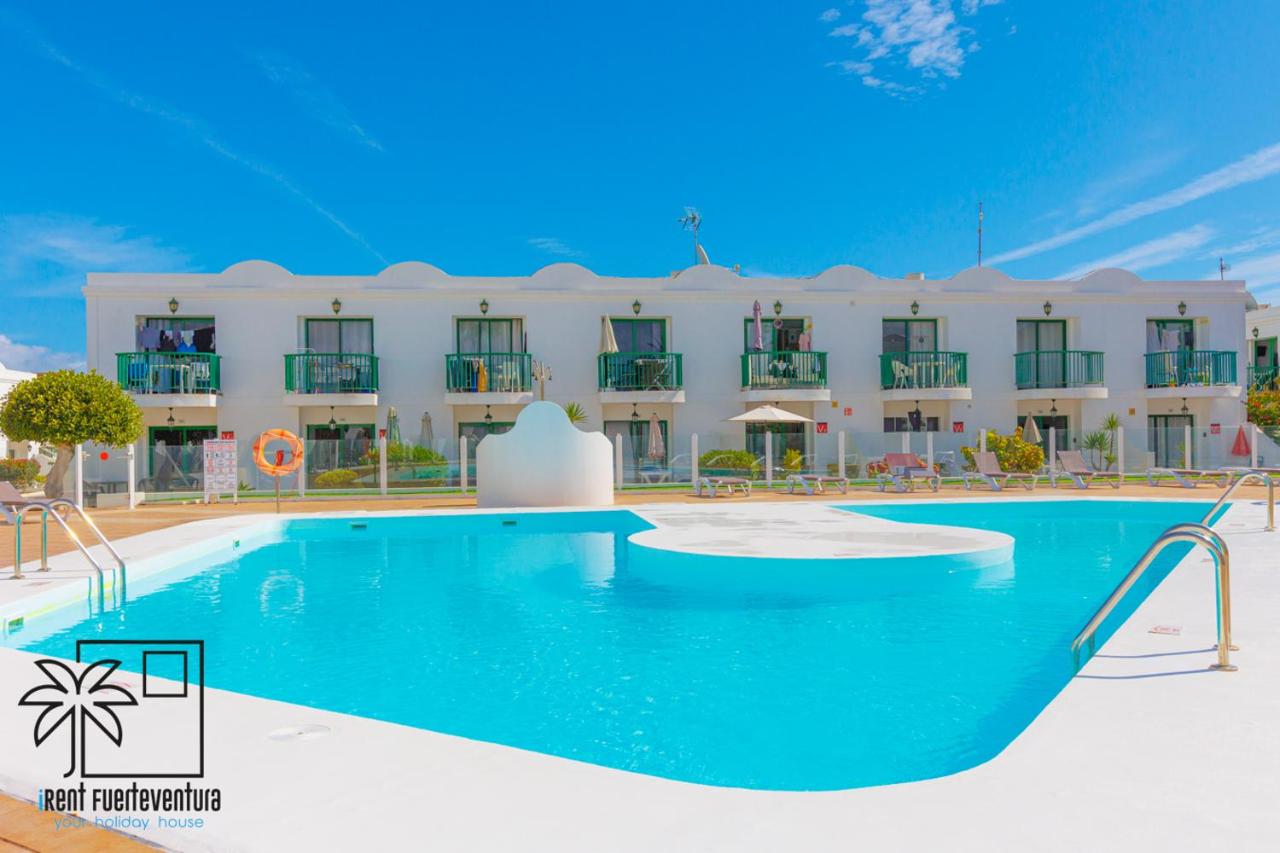 Alegria Pool View & WiFi by iRent Fuerteventura - Chambres d’hôtes Corralejo