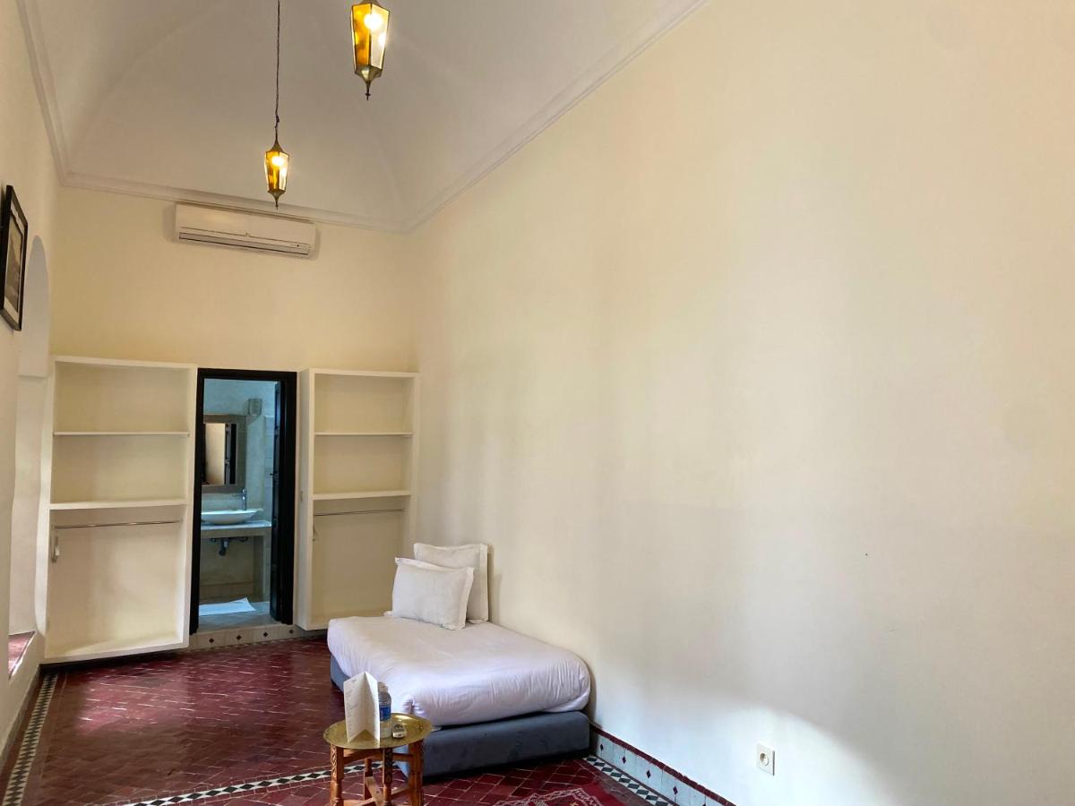 Deluxe Doppelzimmer (2 Erwachsene & 1 Kind)