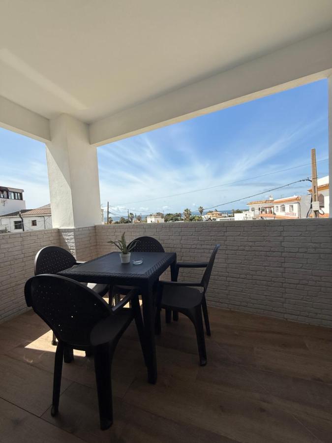 Apartamentos Bolonia - M a n u e l a - Ferienwohnung Bolonia