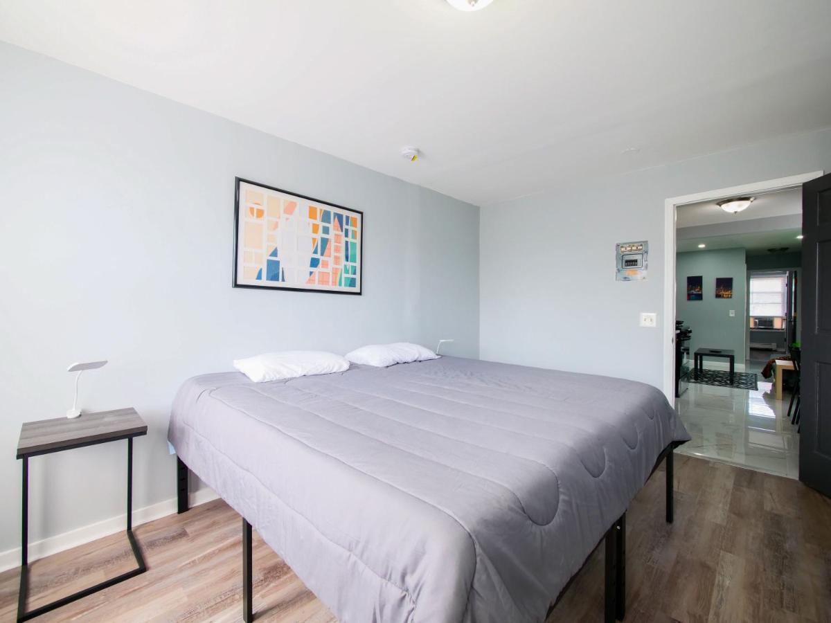 Cozy & Simple 2-Bedroom unit minutes to NYC - Bed and Breakfast Jersey City