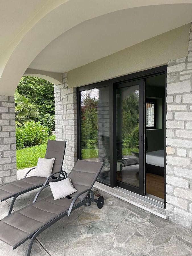 Two-Bedroom Apartment with Lake View