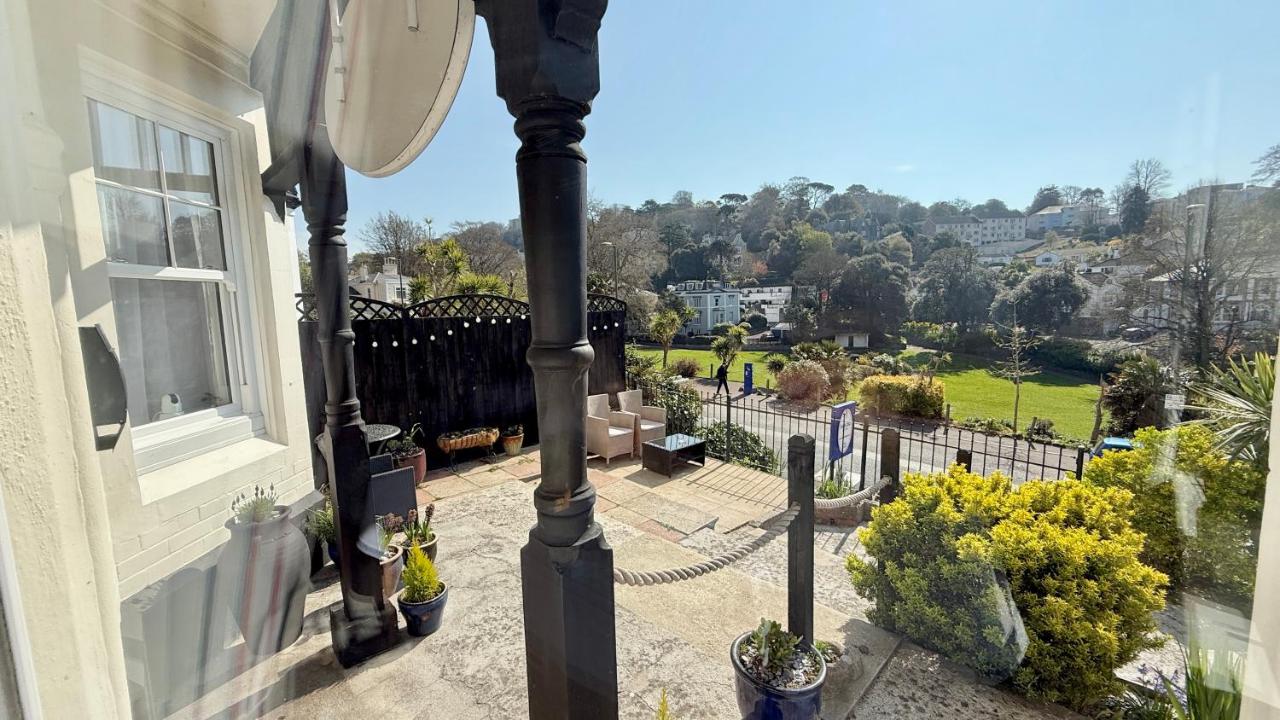 Tusker Lodge - B&B Torquay
