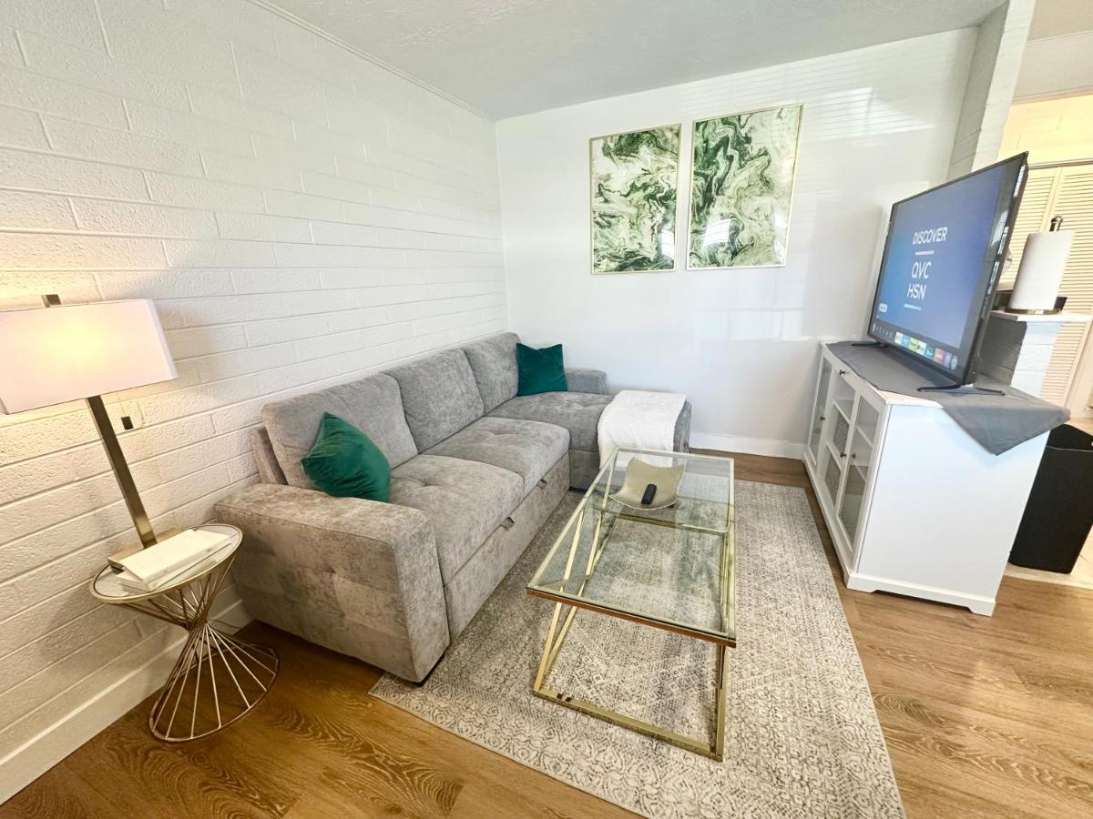 Stylish Apt near Downtown SLC Wifi-Parking-SmartTV - B&B