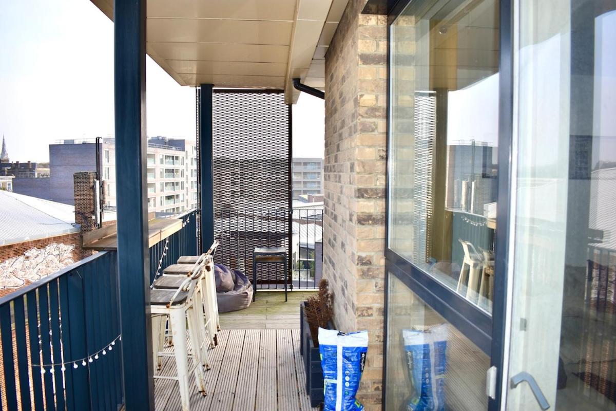 Breathtaking Camberwell Skyline Views - B&B