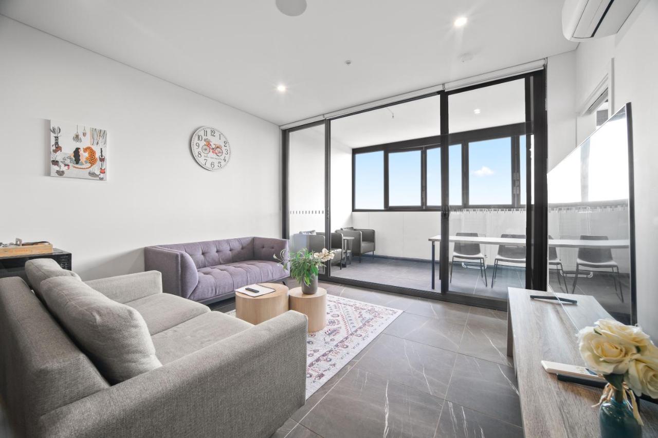 GREEN Skyline View2BR close to Easter Show - B&B