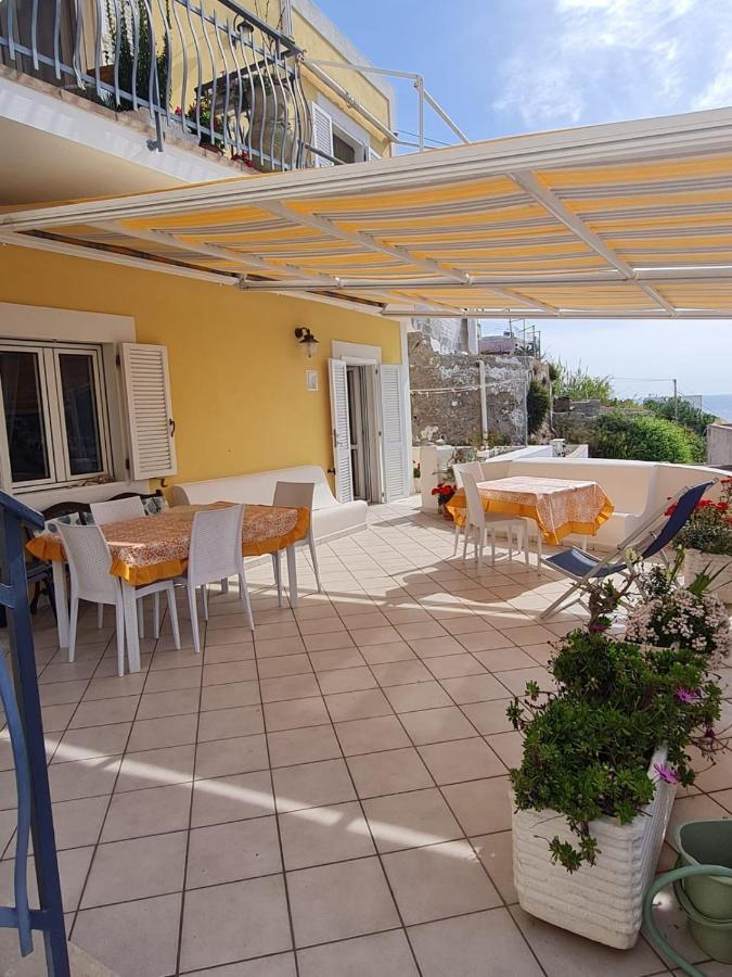 TERRAZZA SUL PORTO da GIANCO - B&B Ponza