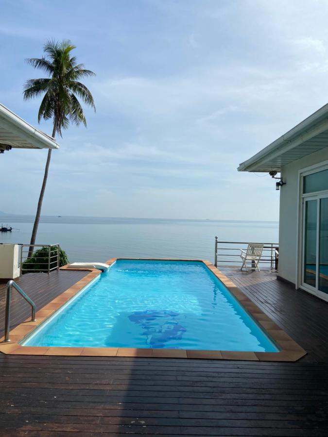 Camera King con Vista Piscina 