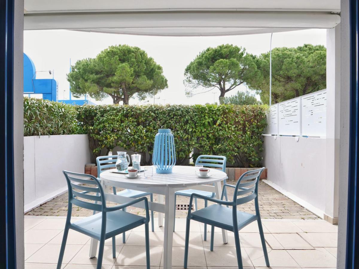 Camera Familiare con Vista Giardino