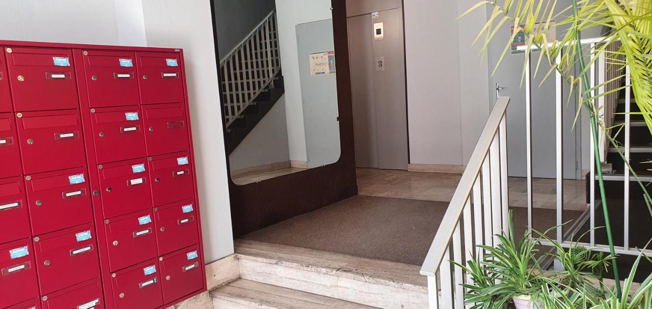 Le Bury Agréable studio avec garage et superbe vue - B&B Angoulême