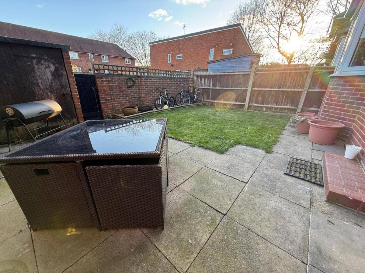 Charming Reading Garden House Pet Friendly - B&B
