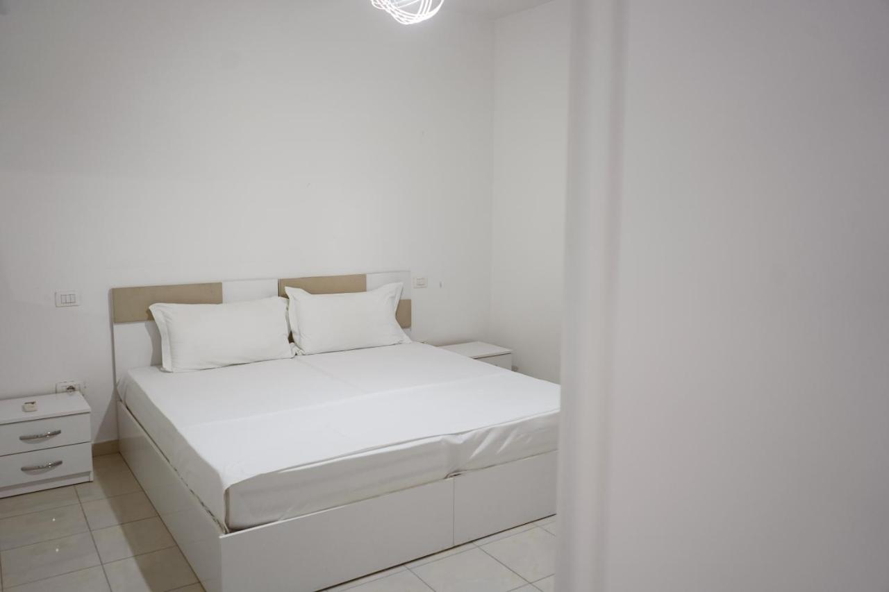One-Bedroom Deluxe Apartment