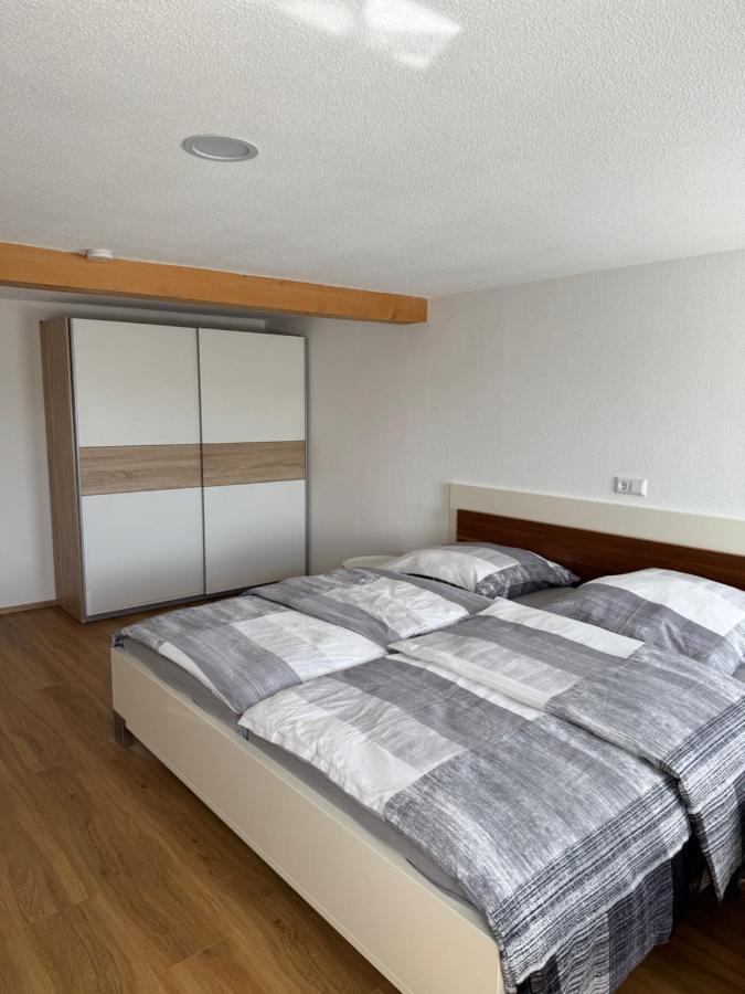 Ferienwohnung Altheim - B&B