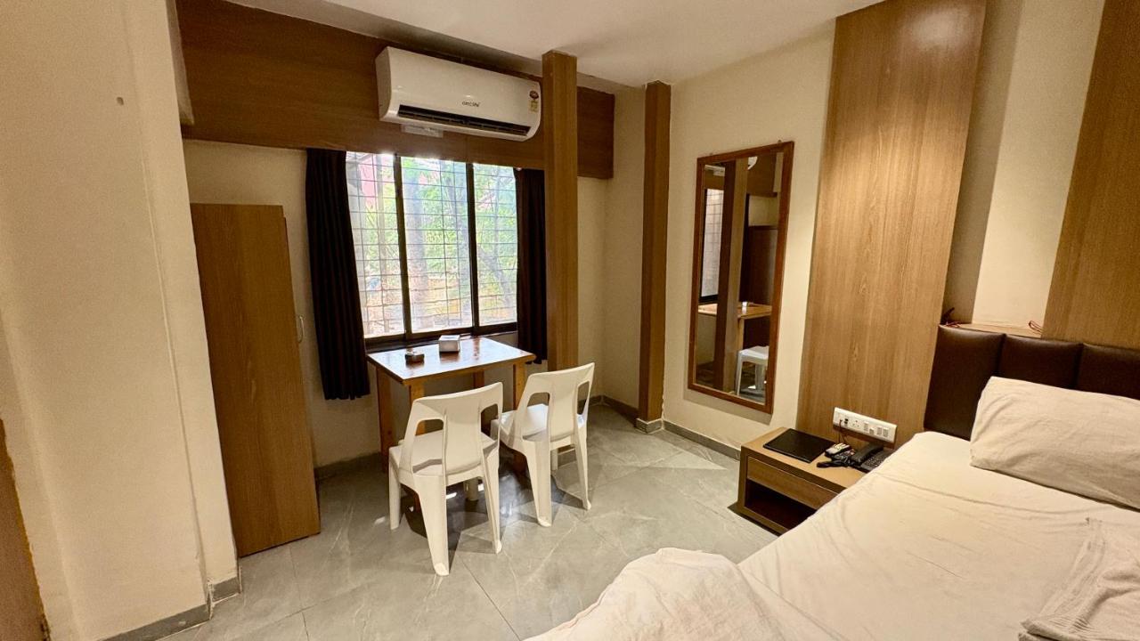 Hotel Dwani Palace - B&B