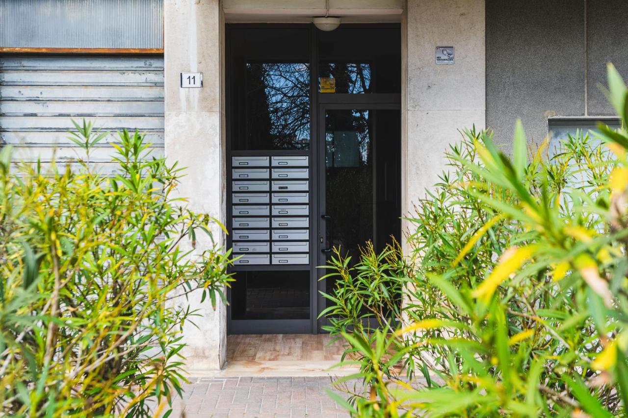 7 posti, a pochi minuti da Venezia, posto auto - B&B