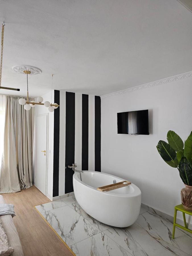 Double Room with Spa Bath