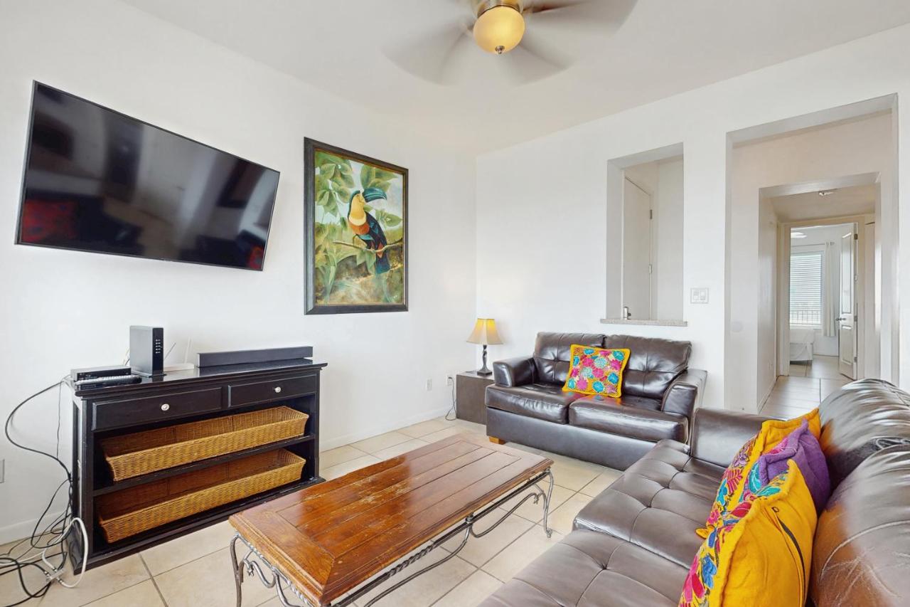Las Marinas Condominiums - B&B