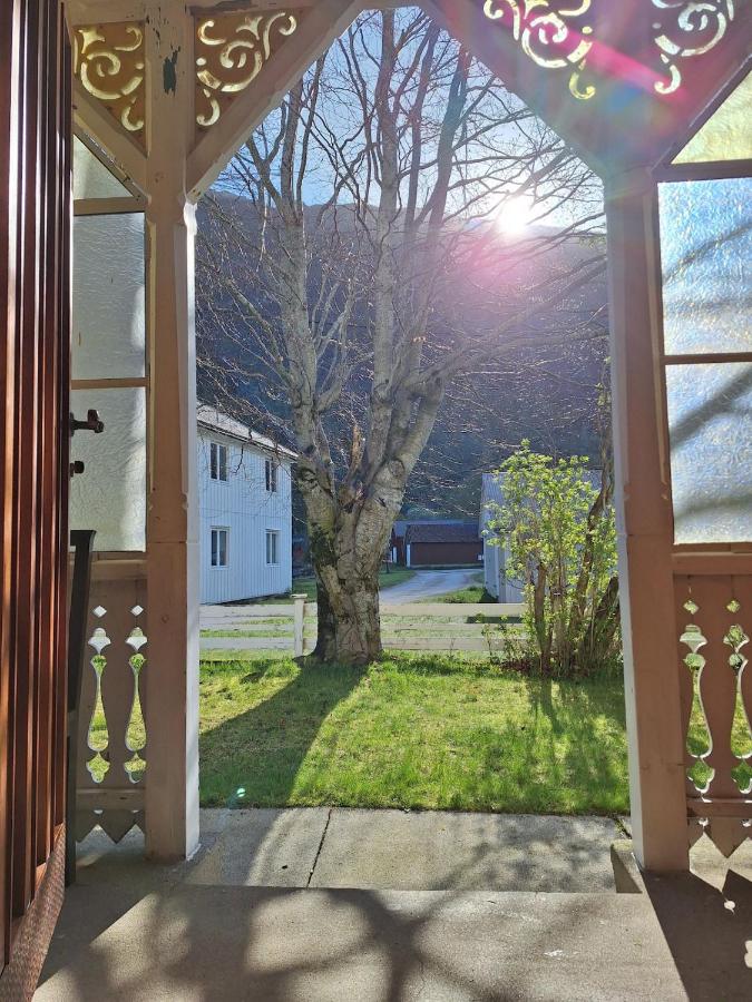 Villa ved sjøen og fjellene - B&B