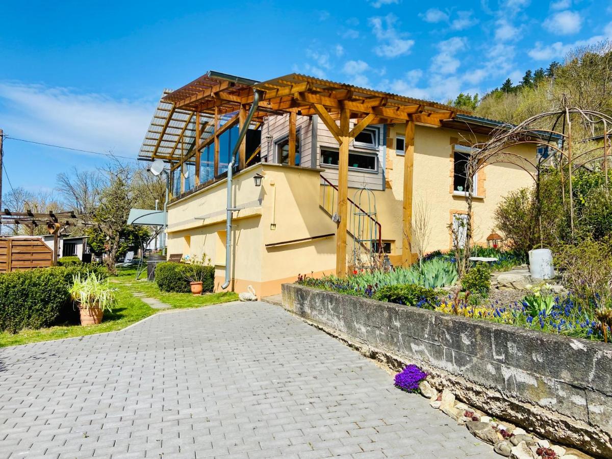 Ferienhaus Kastanienallee - B&B Meiningen