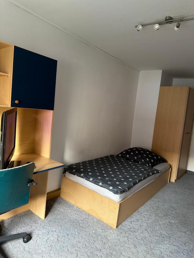 2 Raum Ferienwohnung mit 2 Schlafzimmer - Chambres d'hôtes Plauen