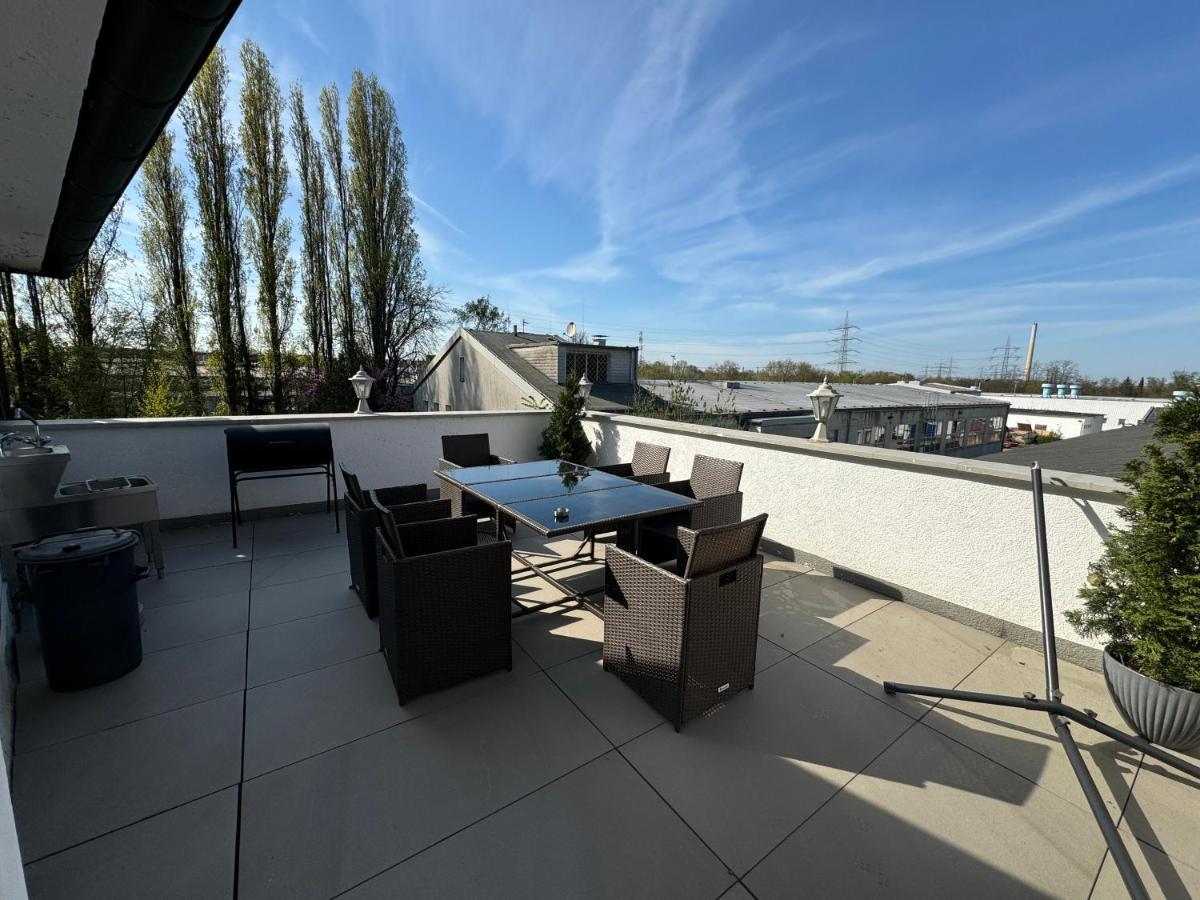 120qm Geräumige Wohnung & Balkon & Parkplatz - Ferienwohnung
