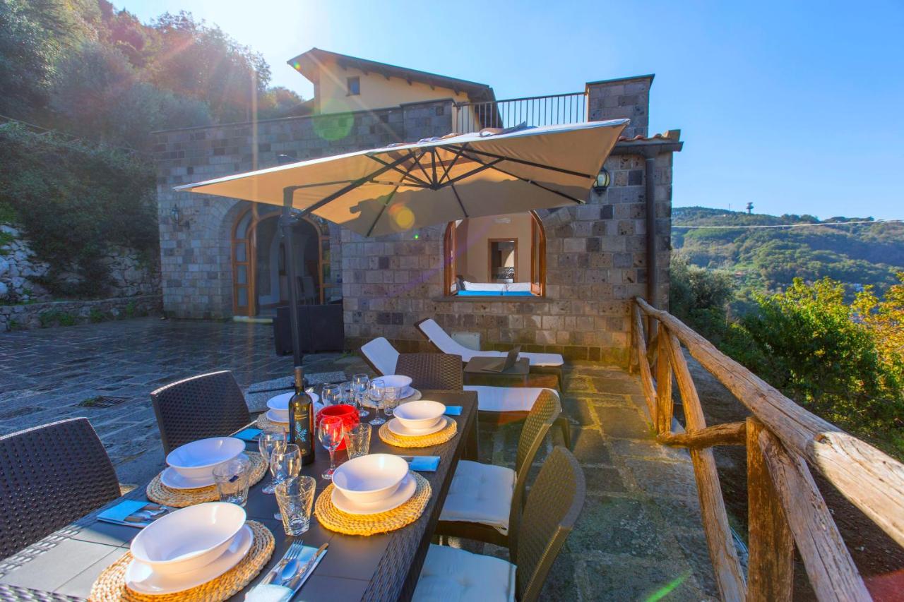 Villa Sirentum Seaview Pool & Spa - B&B Sorrento