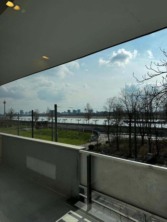 Luxus Apartment in Düsseldorf Rheinblick - Ferienwohnung
