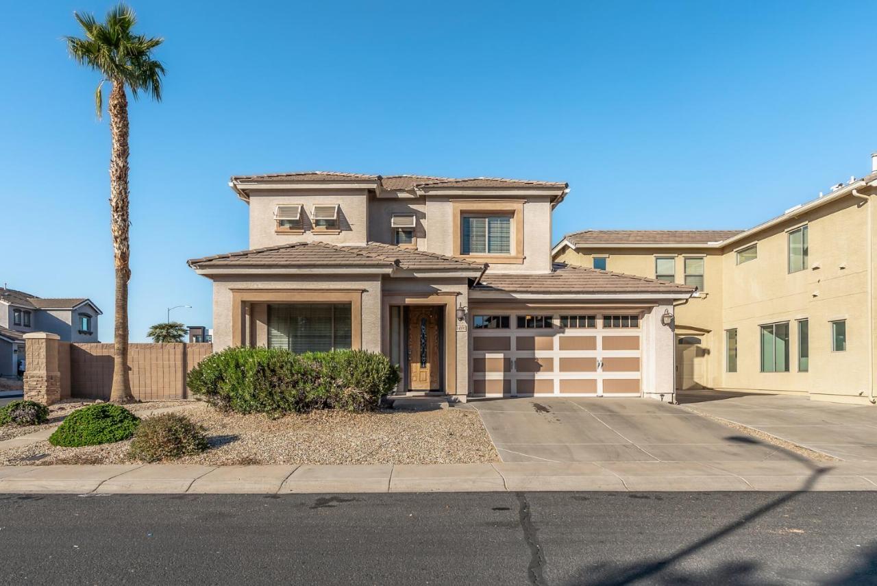 Entire Home in Surprise Downtown, Arizona - B&B Surprise