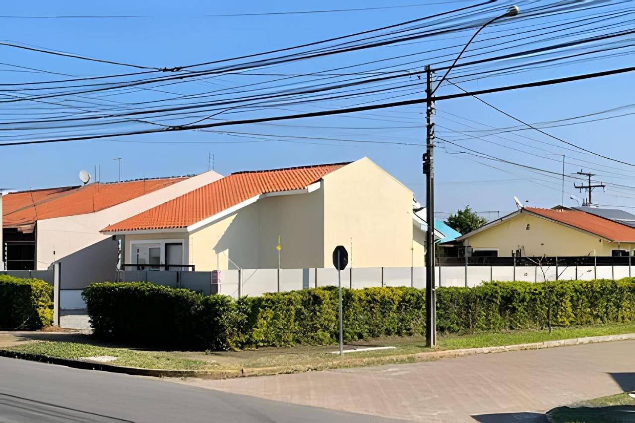Canoas/RS-Linda Casa 3 qtos 8P próx ULBRA / REFAP - Chambres d’hôtes