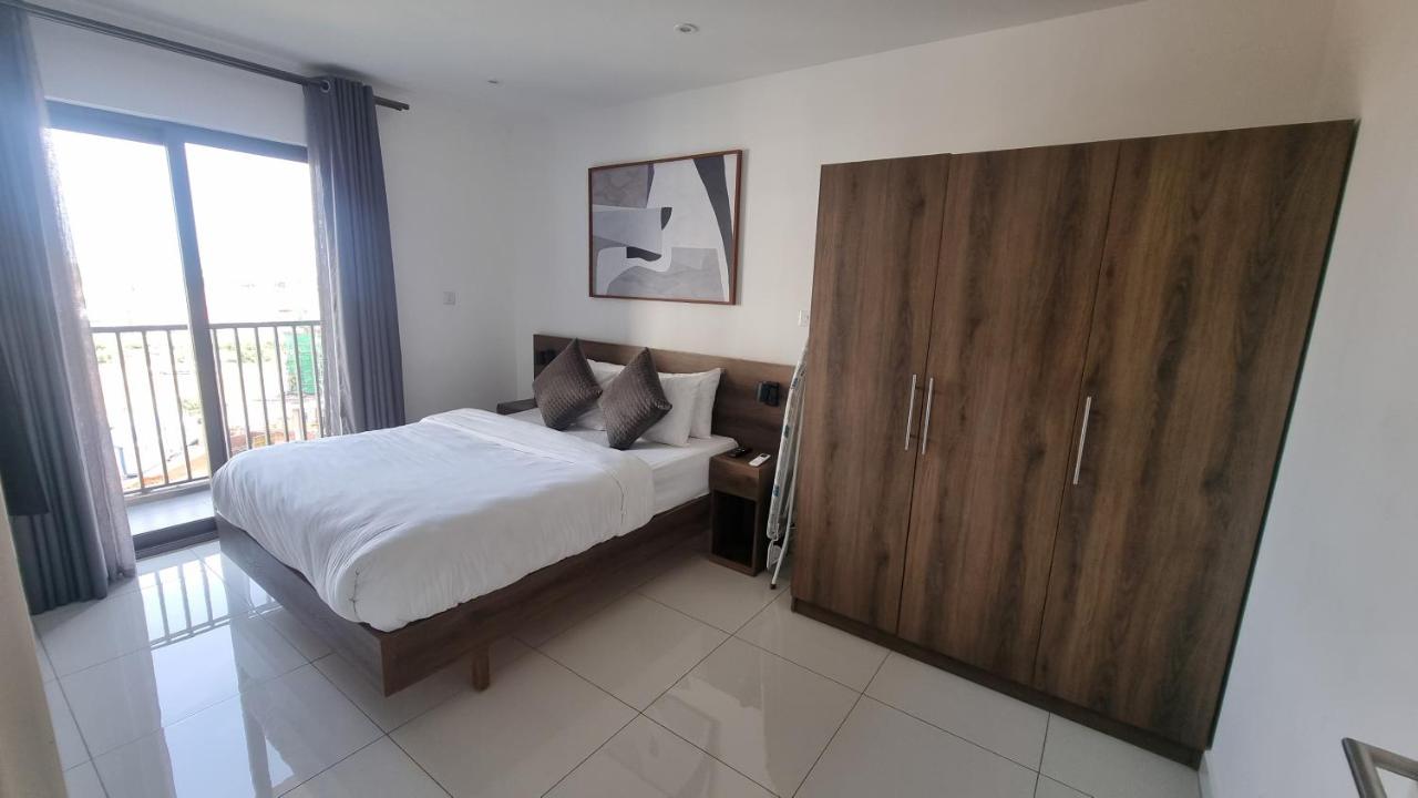Appartamento con 2 Camere da Letto e Balcone