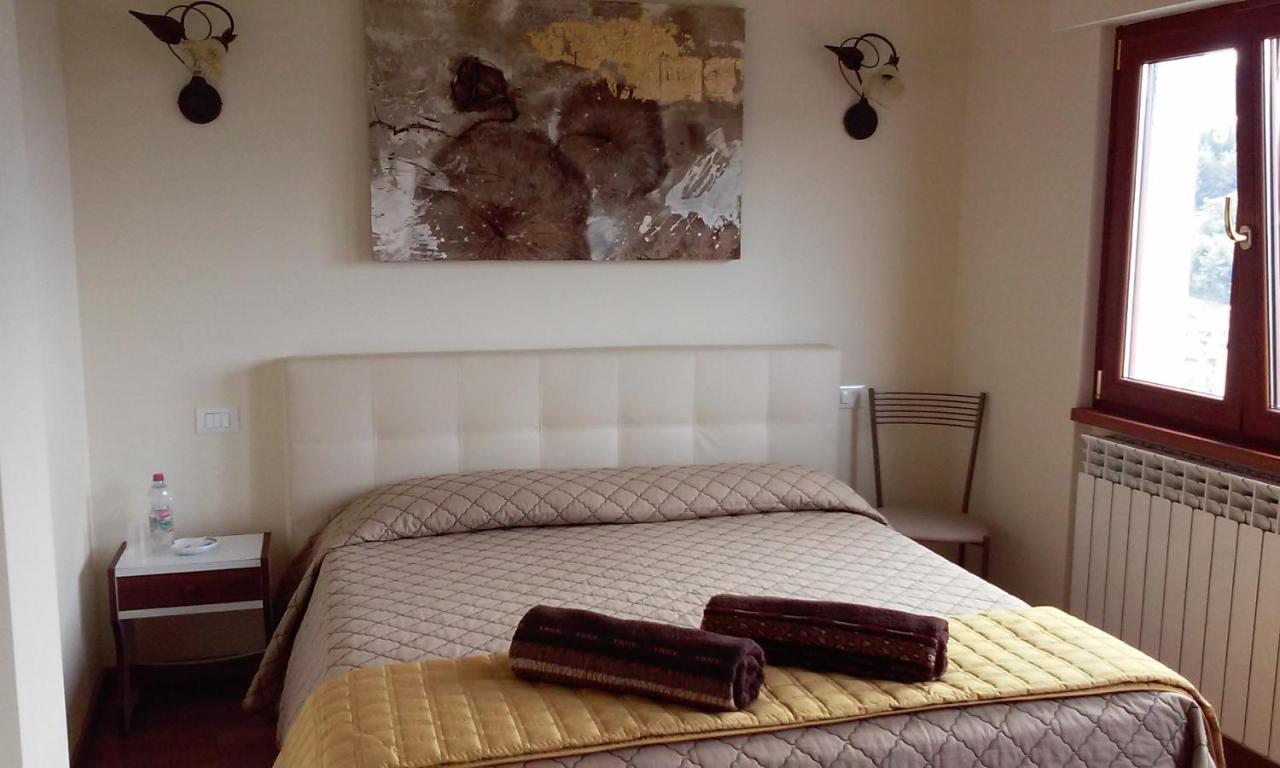 Doppelzimmer mit eigenem externen Bad