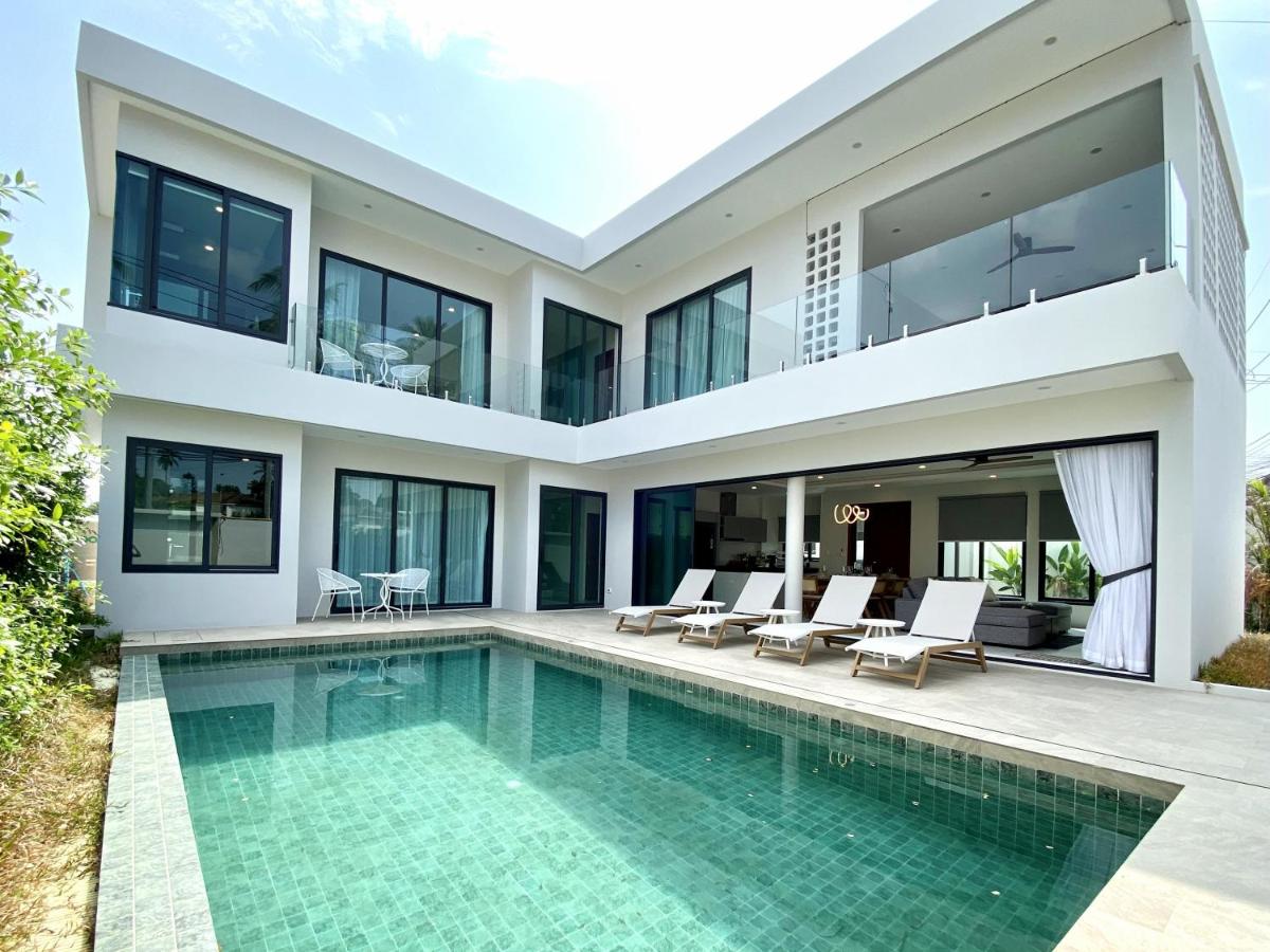 Deluxe Villa