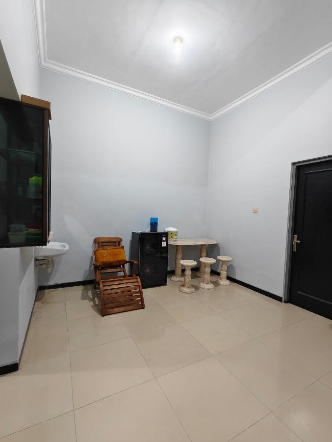 Homey Guesthouse Malang Syariah - B&B Klampok