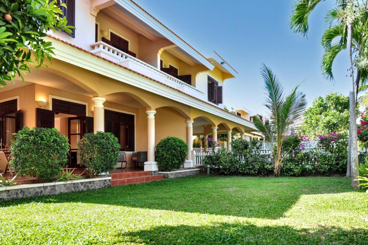 Luxurious 3BRVilla Domaine Mui Ne with Pool & Tennis Court Access - B&B