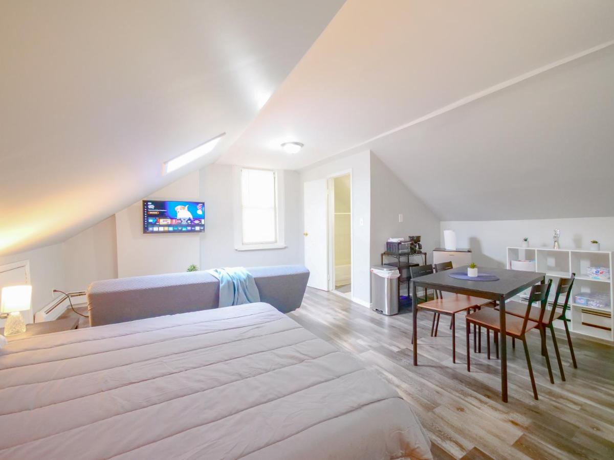 Cozy Jersey City Apt near NYC Free Wi-Fi & Great Location - B&B