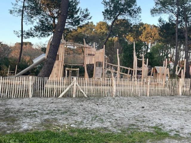 Maison lumineuse à 100 m du lac de Lacanau - B&B Lacanau