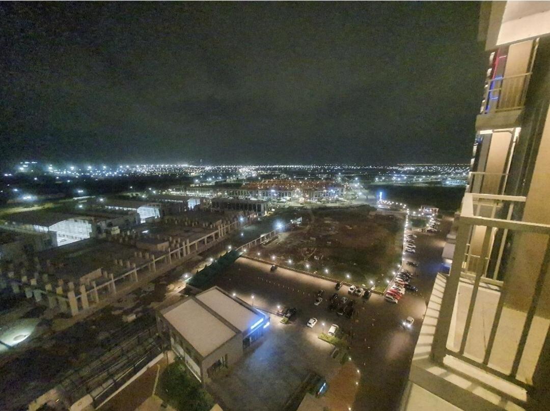 Apartment Tokyoriverside Pik2 Studio Beautifull - Bed and Breakfast Muara