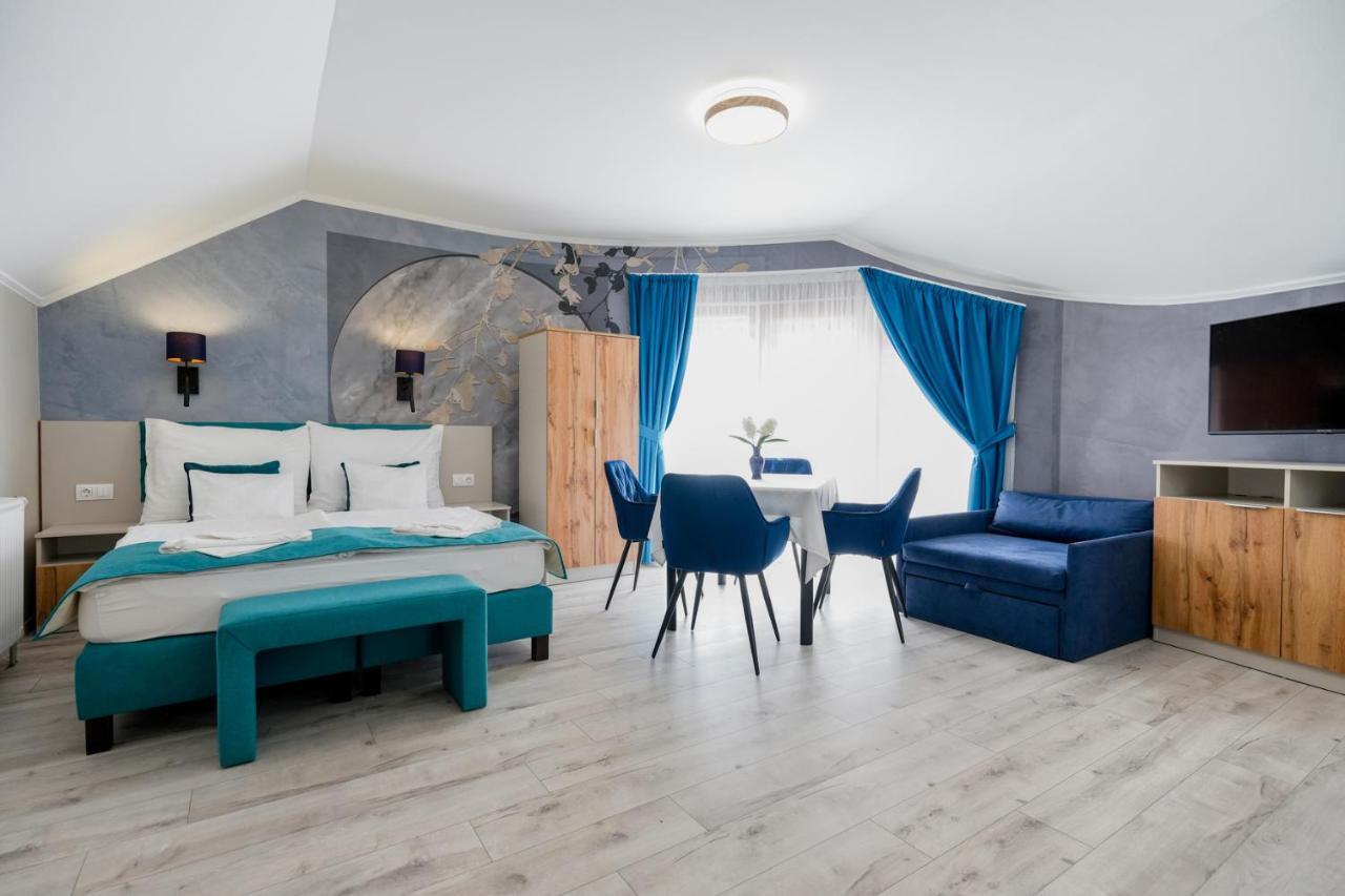 Camera Familiare con Balcone